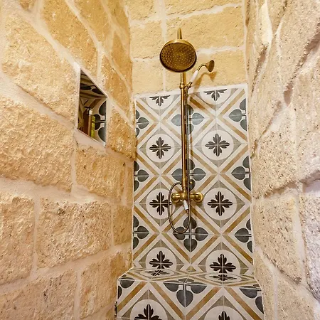 Palazzo Borgomonte - Οτράντο